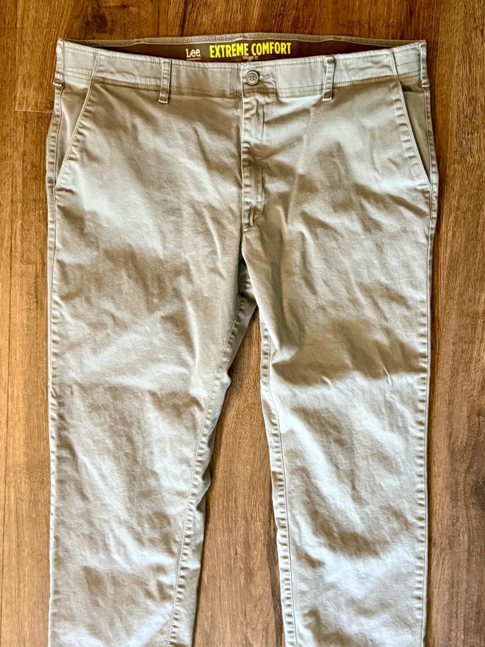 Lee Men's Big & Tall Extreme Motion Flat Front Straight Pant - Gray - 42x30